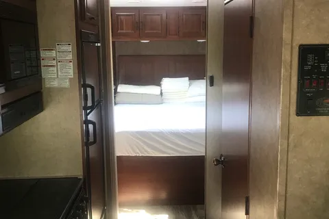 Robert 's Forest River Sunseeker 2650s-cdw Class C