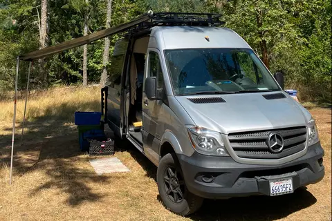 Andrew's Mercedes-Benz Sprinter Class B