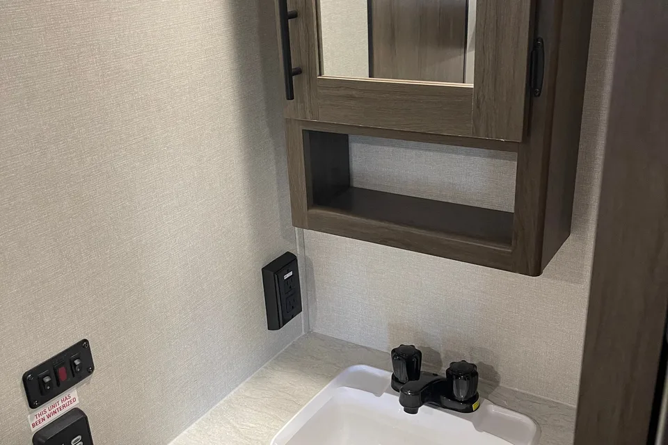 Eric's Prime Time 26BK  Travel Trailer