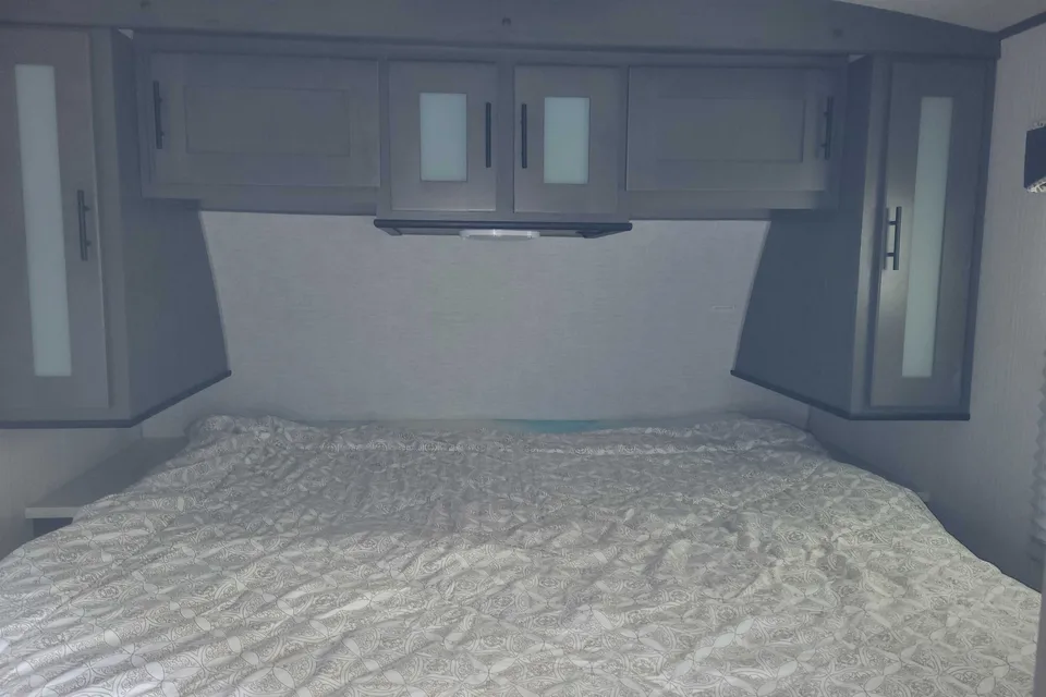 Charles Cruiser Rv Corp MPG 2750BH Travel Trailer