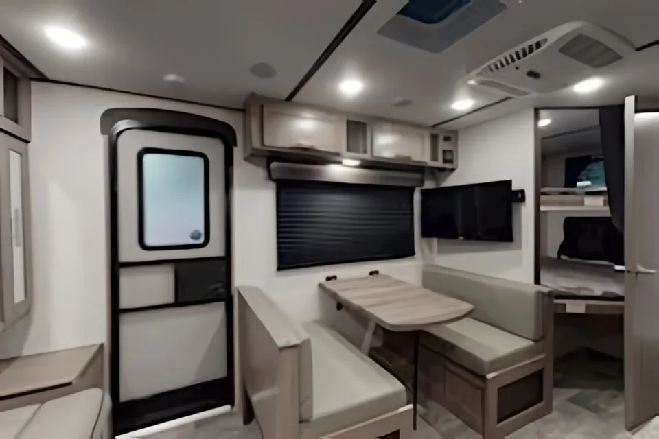 3 Year Old Crossroads Sunset Trail Travel Trailer