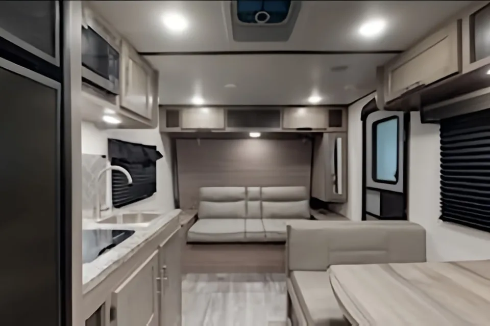 3 Year Old Crossroads Sunset Trail Travel Trailer