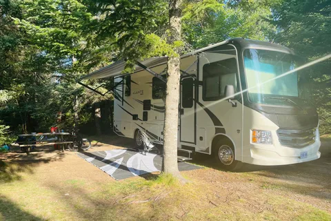 2021 Jayco Alante Class A *Drive with a G license!