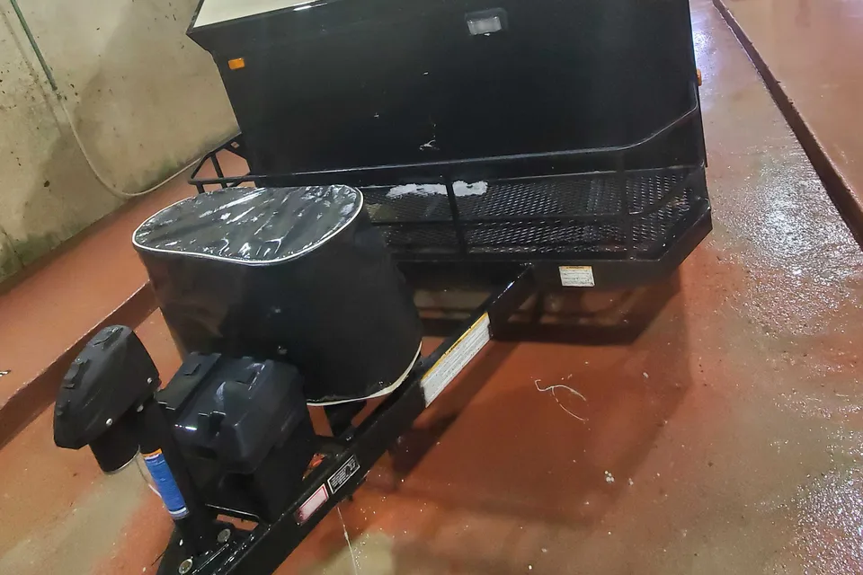 A FRAME POP-UP STARCRAFT COMET 1232MD TENT TRAILER