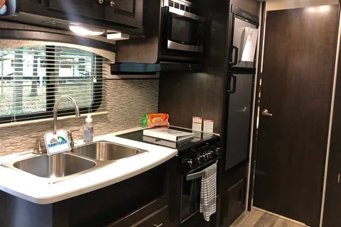 2020 Heartland Trail Runner Toy Hauler 