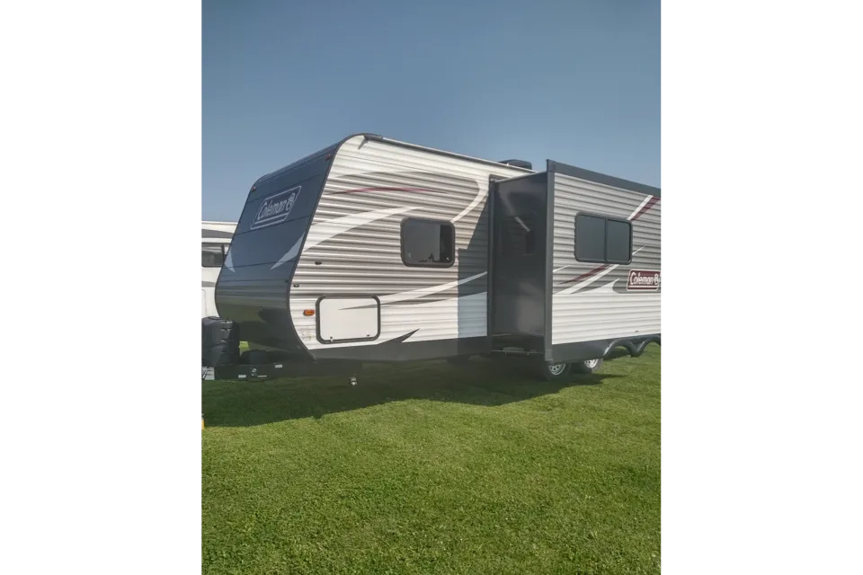 Coleman Lantern 244BH Travel Trailer