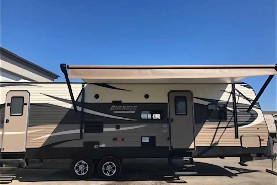Prime Time Avenger 28 DBS Travel Trailer
