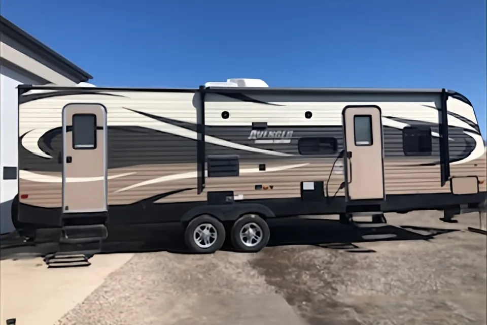 Prime Time Avenger 28 DBS Travel Trailer