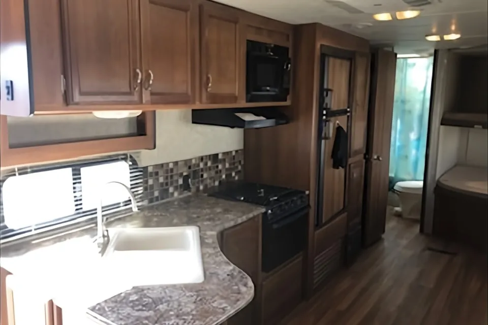 Prime Time Avenger 28 DBS Travel Trailer