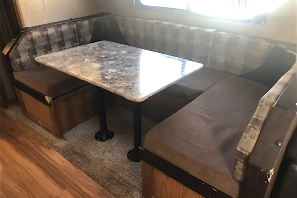 Prime Time Avenger 28 DBS Travel Trailer