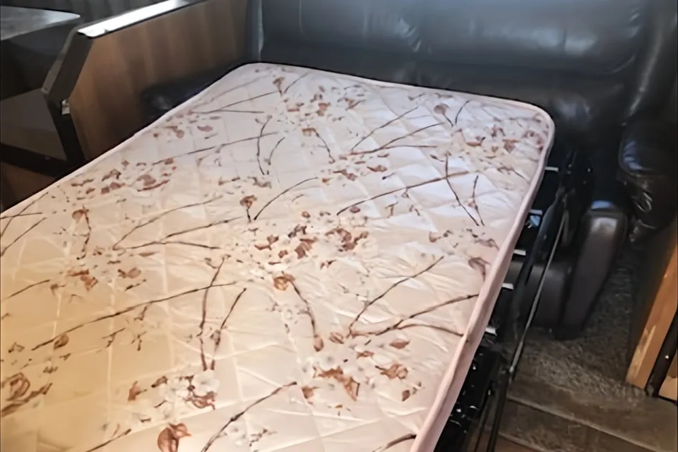 Prime Time Avenger 28 DBS Travel Trailer