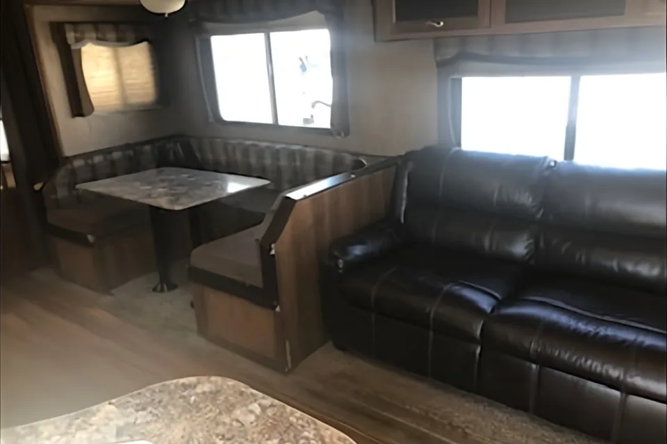 Prime Time Avenger 28 DBS Travel Trailer