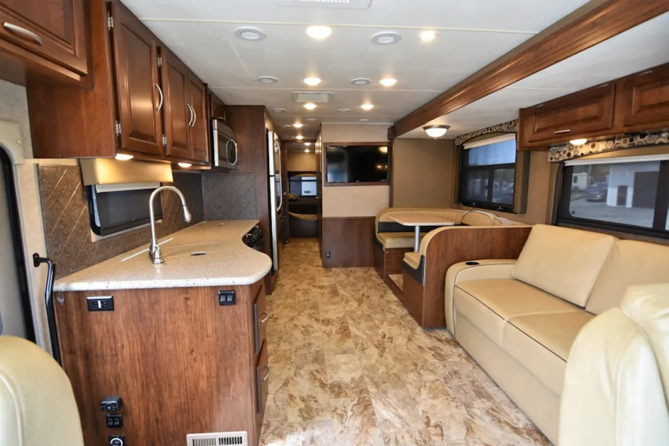 Coachman Mirada 35KB 2016 / LAVY est un rêve!