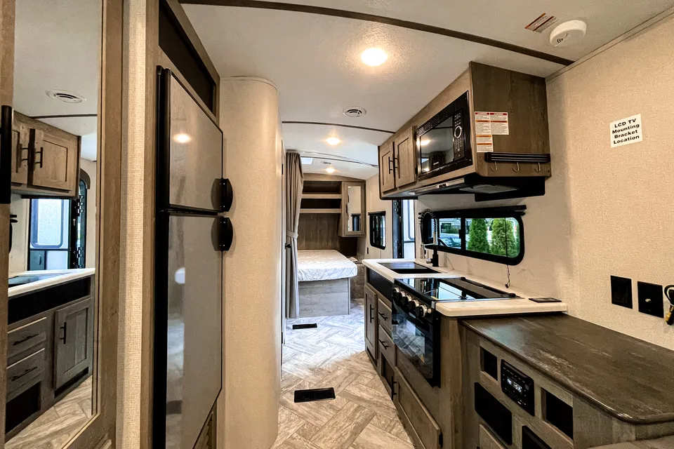 Alice's Springdale 2021 KEYSTONE SPRINGDALE 222RDWE Travel Trailer
