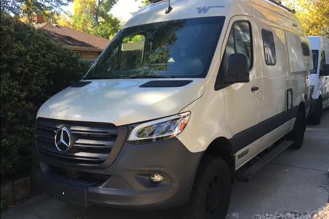 Mercedes Winnebago Revel  