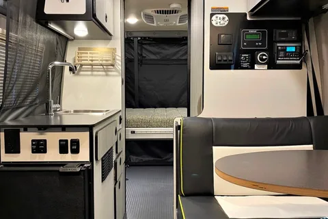 Mercedes Winnebago Revel  