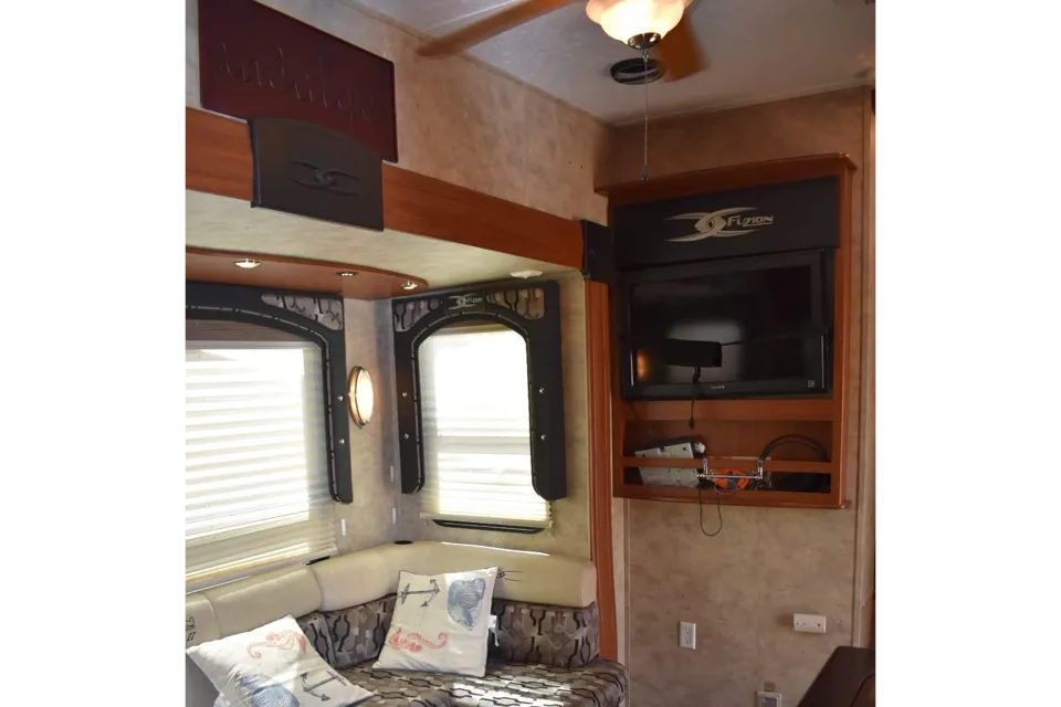 Adam's Keystone Fuzion touring edition