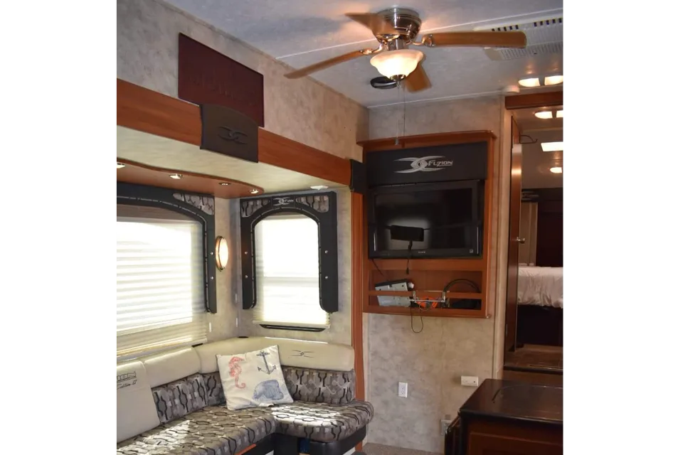 Adam's Keystone Fuzion touring edition
