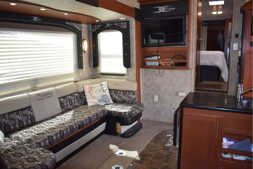 Adam's Keystone Fuzion touring edition